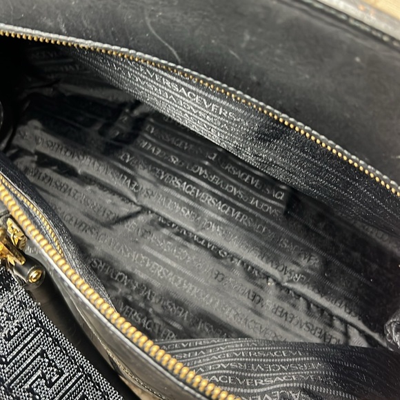 VERSACE BAG AV SHOW - Picture 5 of 8